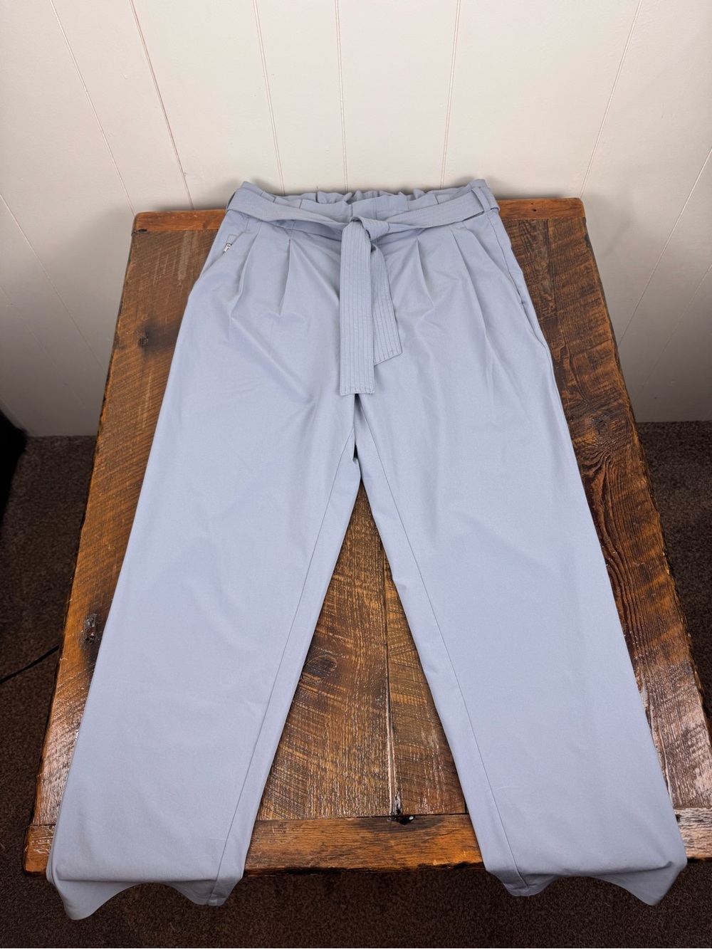 Athleta Skyline Pant II Size 8 Blue Paperbag Waist Stretch Ankle Pants